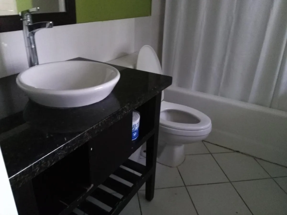 Mystic Ridge Apt 2 Plus 6 Ocho Rios 0*,